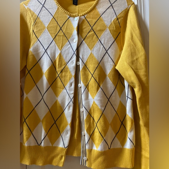 Gently used Lands end argyle sweater Size Small (6/8) - Picture 5 of 6